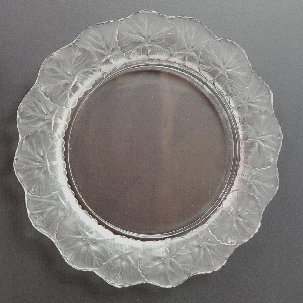 Lalique France Honfleur Frosted Geranium Leaf Crystal Salad Plate Signed